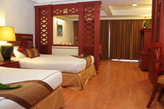 Sea Pearl Beach & Spa Patong Экстерьер фото