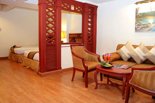 Sea Pearl Beach & Spa Patong Экстерьер фото